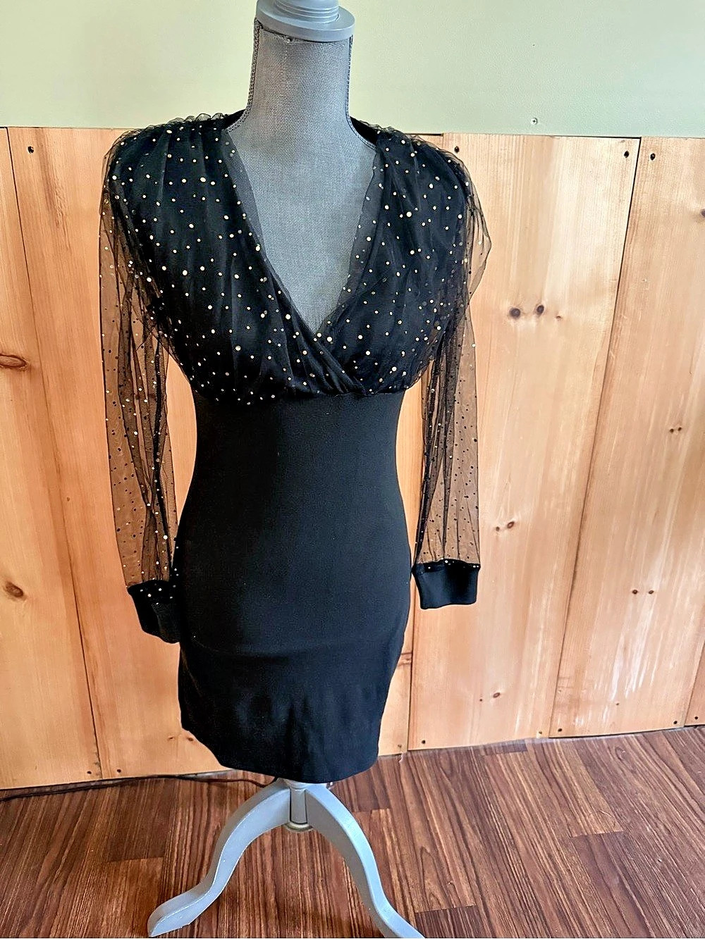 NY Collection Black Sheath Dress with Gold Polka Dot Mesh Sleeves Black & Gold